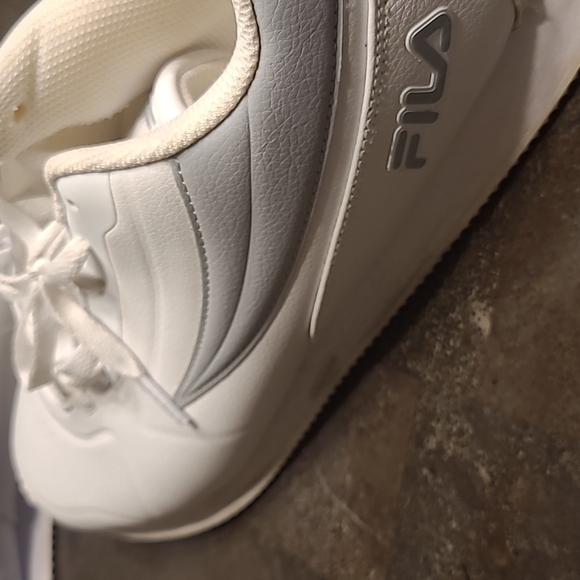 Filas - Picture 2 of 6